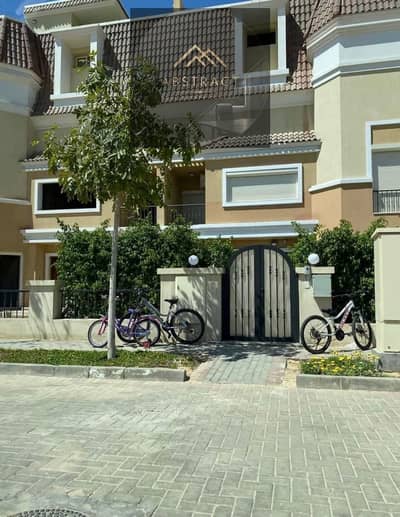 Choose the payment plan that fits you not the other way around!  Garden Villa for Sale on the Lagoon in New Cairo, next to Madinaty and just minutes