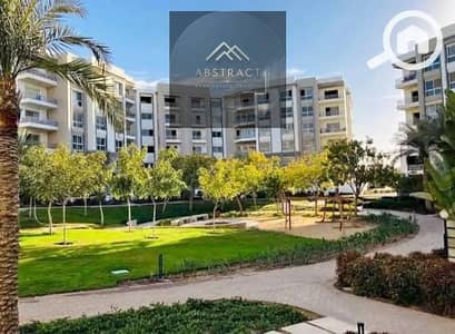 Corner apartment with garden view overlooking lagoon and landscape at a special price with down payment and flexible payment plans in Hyde Park New Ca