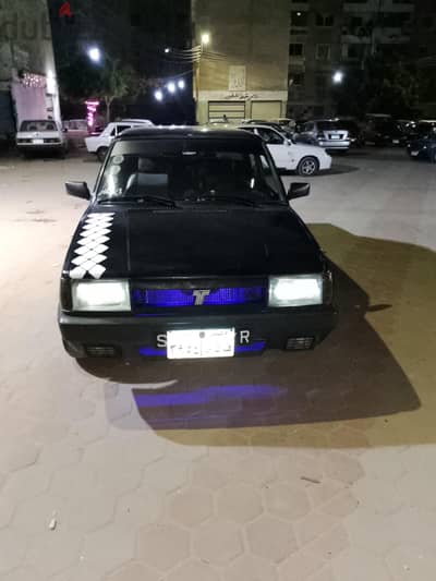 فيات شاهين 2000