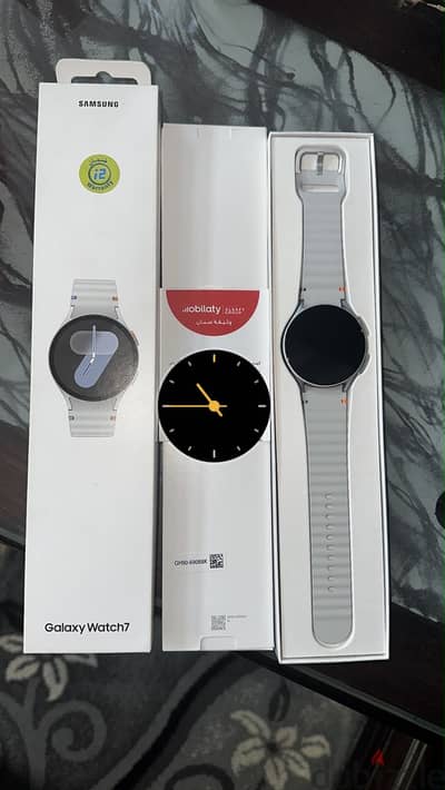 Samsung Galaxy smart watch 32 gigs 4 Lit