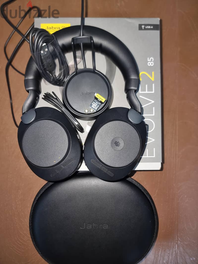 Jabra Evolve2 85 Wireless Headset 7