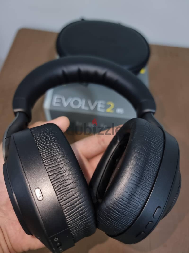 Jabra Evolve2 85 Wireless Headset 4