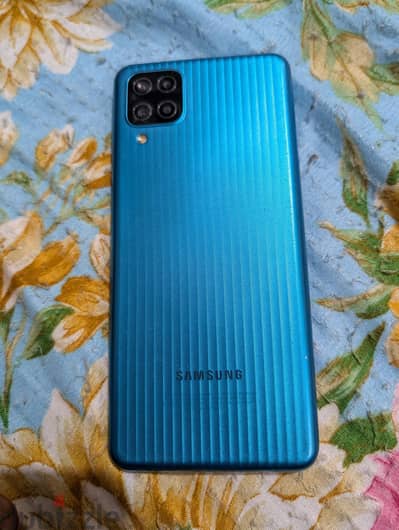 Samsung M12