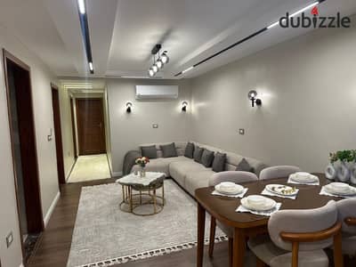 شقة فندقيه للبيع بالعفش برج حديث قرب فندقي سفير ميدان المساحه للسكن الراقي والمميز بالدقي