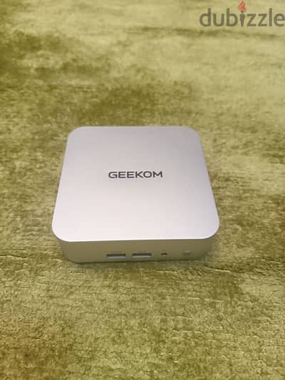 Geekom A6 Mini PC – Ryzen 7 6800H / 16GB DDR5 / 1TB – Like New