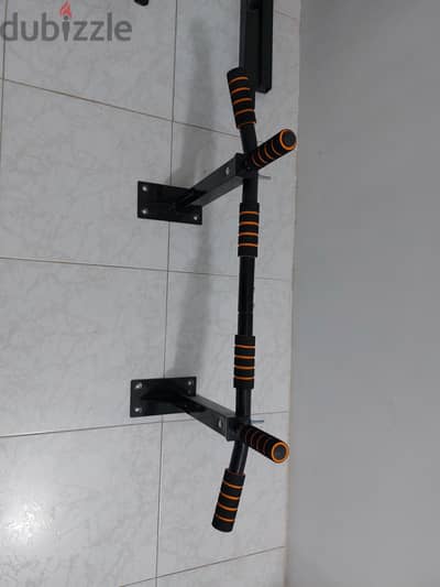 عقلة حائط مستوردة