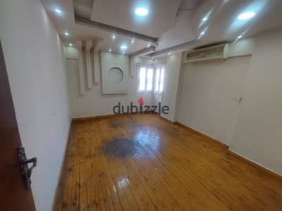 Office space for rent in Zizinya, Abou Qir, 140m, super lux, fully air-conditioned