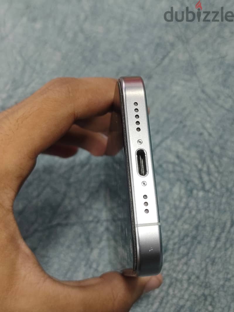 Apple - iPhone 15 Pro 6