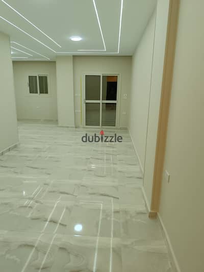 A distinctive apartment for sale in Al Shorouk City – District 8, a very prime location opposite Madinaty Gate. Area: 165 square meters. Fourth floor.