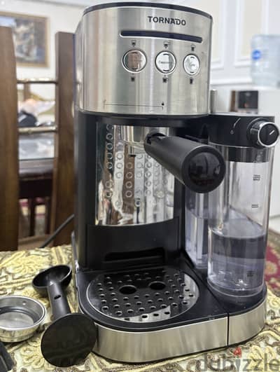 Tornado coffee machine