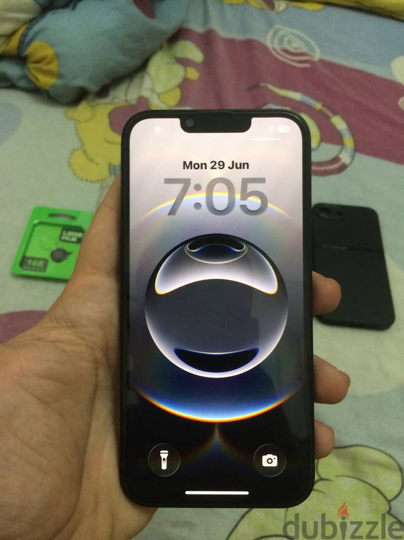 Apple - iPhone 16e 1