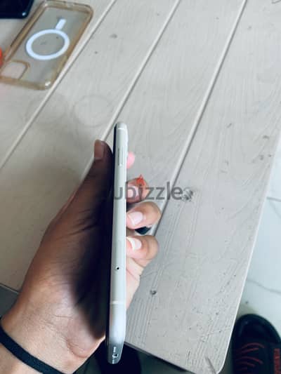 Apple - iPhone 11