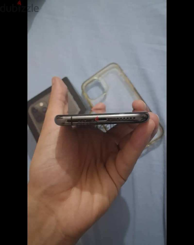iPhone 11 Pro 2