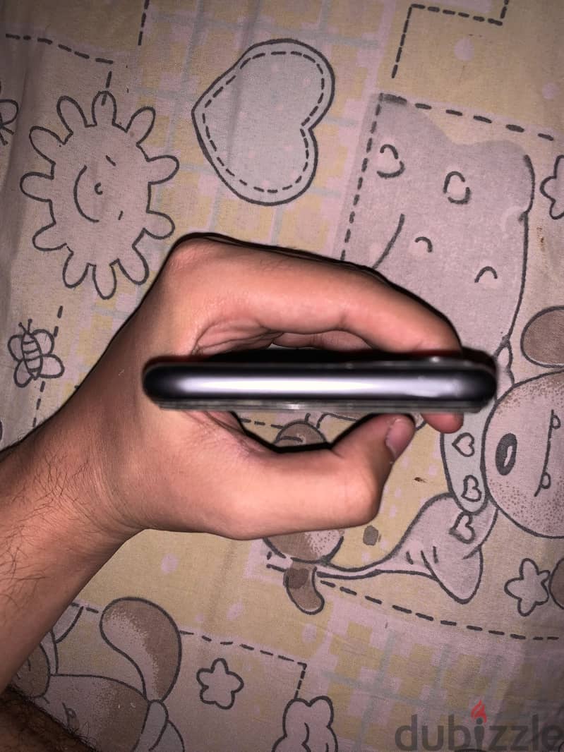 Apple - iPhone 11 3