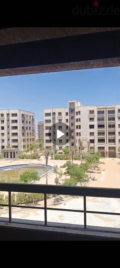 شقة للبيع بكمبوند التجاريين ببرج العرب