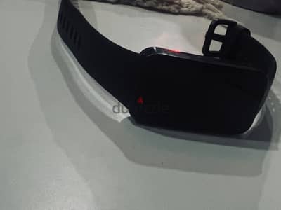 ساعة هواوي باند 8 بحالة ممتازة - Huawei Band 8
