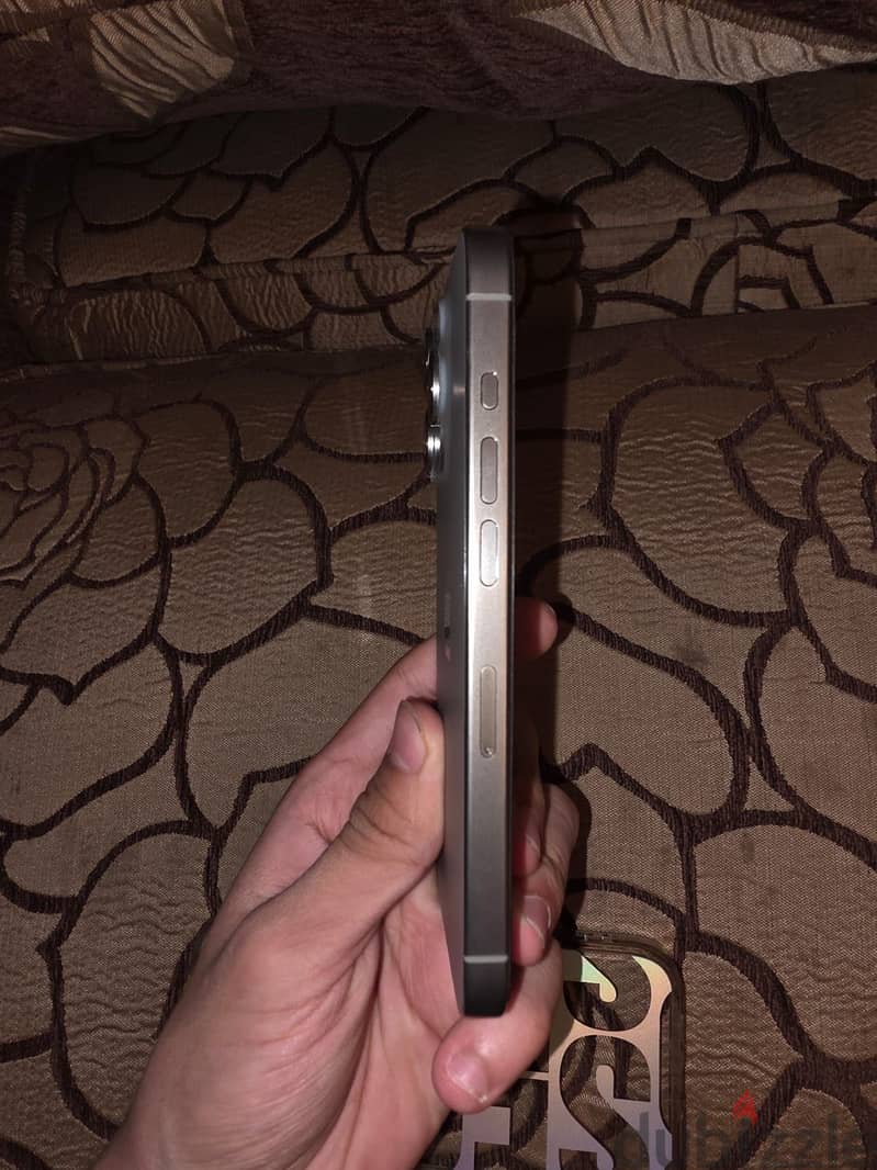 Apple - iPhone 15 Pro 5