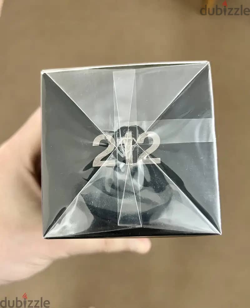 212 VIP Black 3