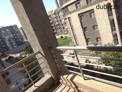 استلم واسكن فورا  شقة للبيع ١٣٠م في كومبوند جنة مصر الاندلس التجمع بجانب سكن مصر ودار مصر بالقرب من جميع الخدمات