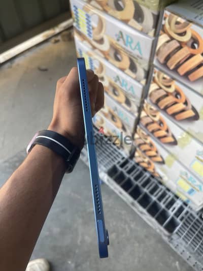 اعلان بيع ماك بوك كسر زيرو استخدام شهر
