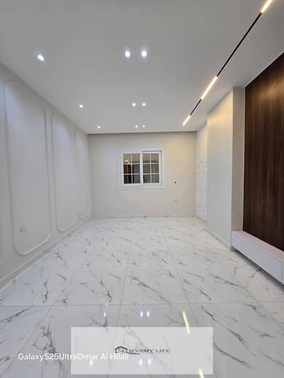 Apartment 100 sqm for sale in Hadayek Al-Ahram, Area S, Horus Gate, Super Lux finishing, distinguished floor