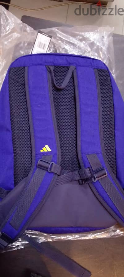 شنطة اصلية اديداس وارد الخارج original adidas backpack