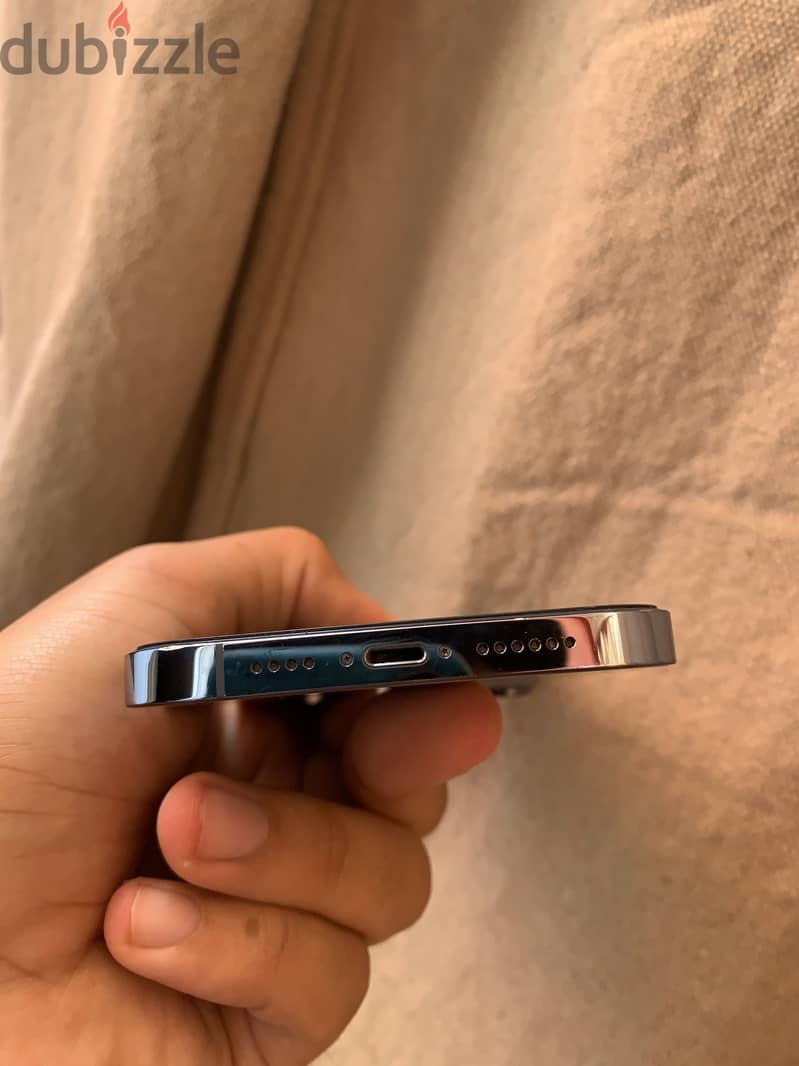 iPhone 13 Pro Max 1