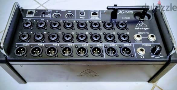 ديجيتال ميكسر behringer xair xr18
