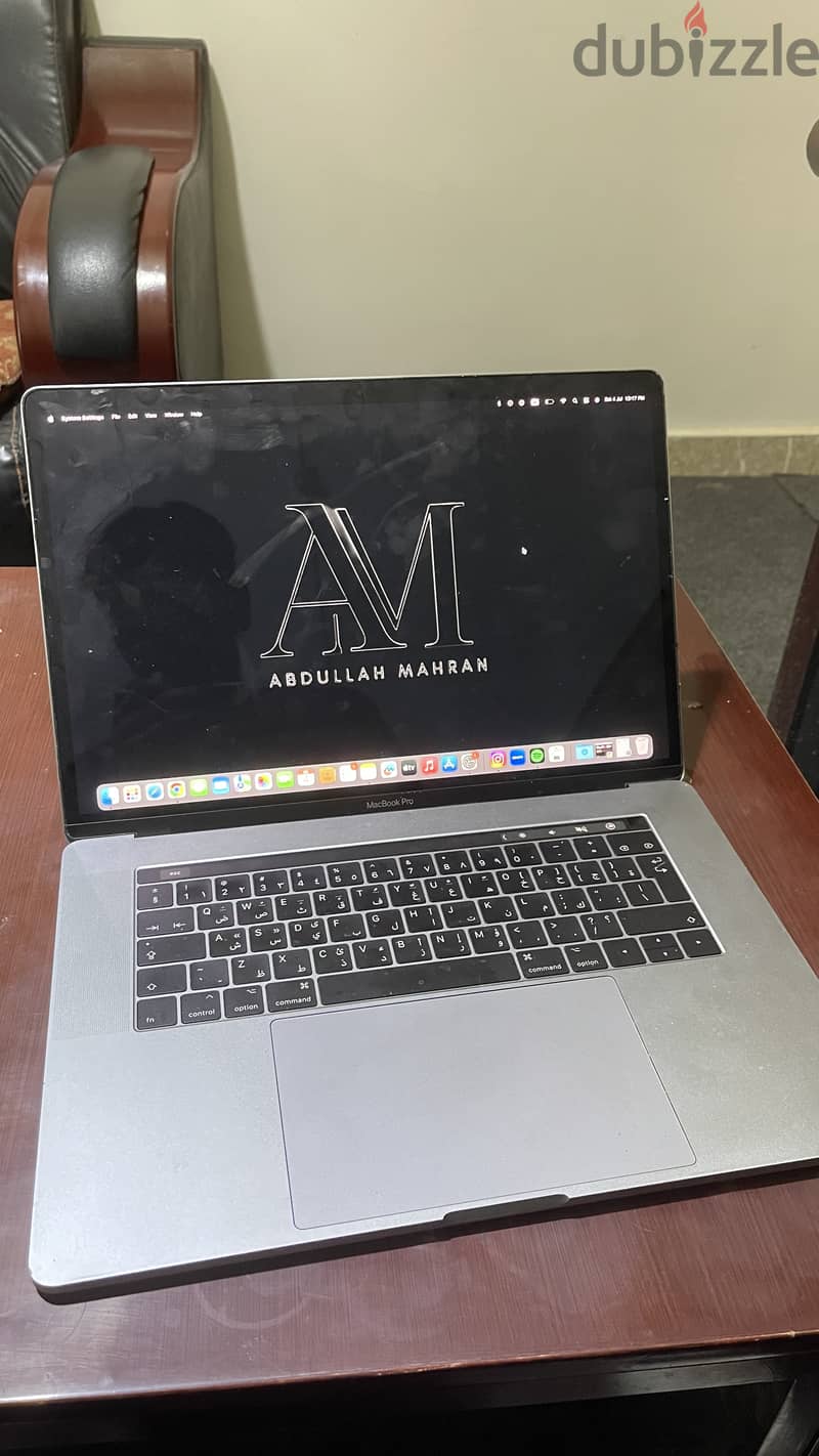 MacBook Pro 2017 -15inch 1