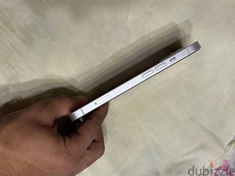 Apple - iPhone 13 4
