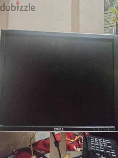 للبيع شاشه الكمبيوتر ١٩