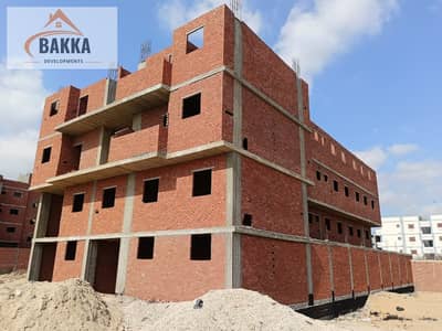 قطعة أرض 210م ناصية على شارعين أمام شارع جامعة سيناء مباشرة – جاهزة للبناء.