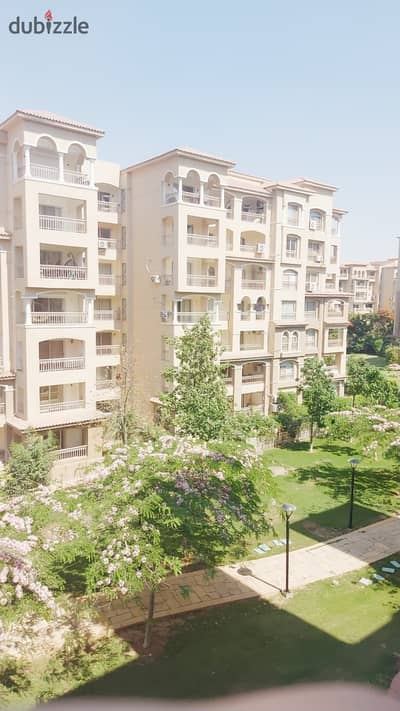 Apartment for sale in Madinaty B2 with an area of 208m², distinctive finishing, practical design, and spacious areas, in a quiet location and close to services, a great opportunity for living or investment. Apartment for sale in Madinaty B2 with an area of 208m², distinctive finishing, practical design, and spacious areas, in a quiet location and close to services, a great opportunity for living or investment.