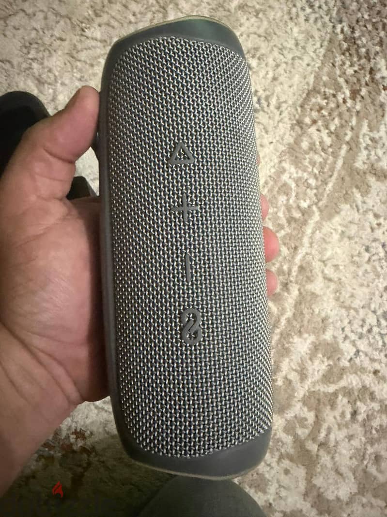 JBL FLIP 5 4