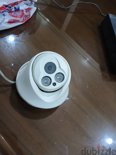 2 كاميرا مراقبة و Dvr