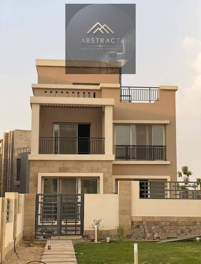 The beaches of Europe. . . or Cairo's beach that you can enjoy every single day?  Live the resort lifestyle in a luxurious villa at Sarai, located in th