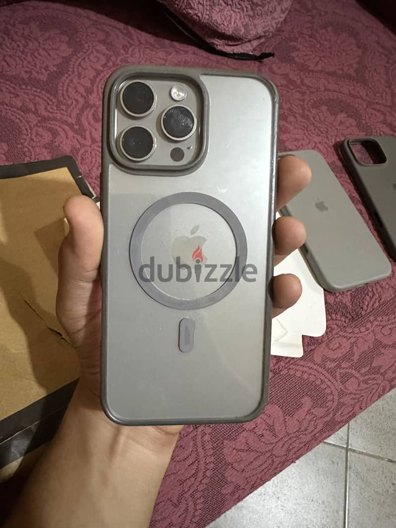 Apple - iPhone 16 Pro Max 1