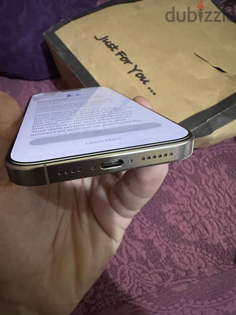 Apple - iPhone 16 Pro Max 3