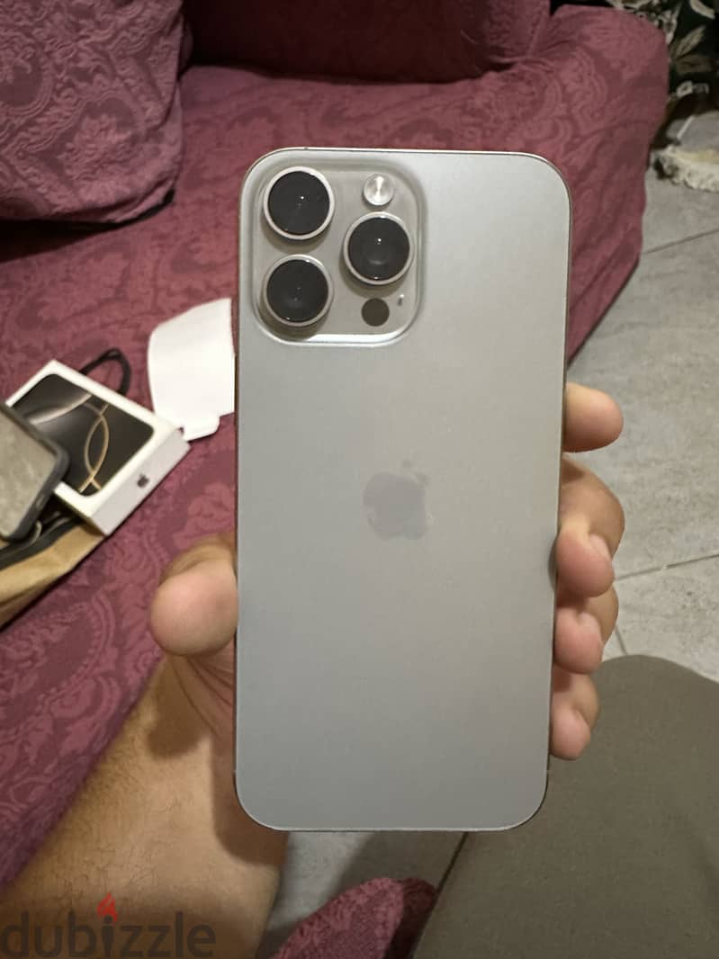 Apple - iPhone 16 Pro Max 6
