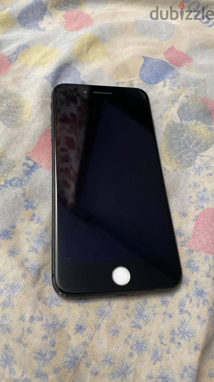 Apple - iPhone 8 Plus 1