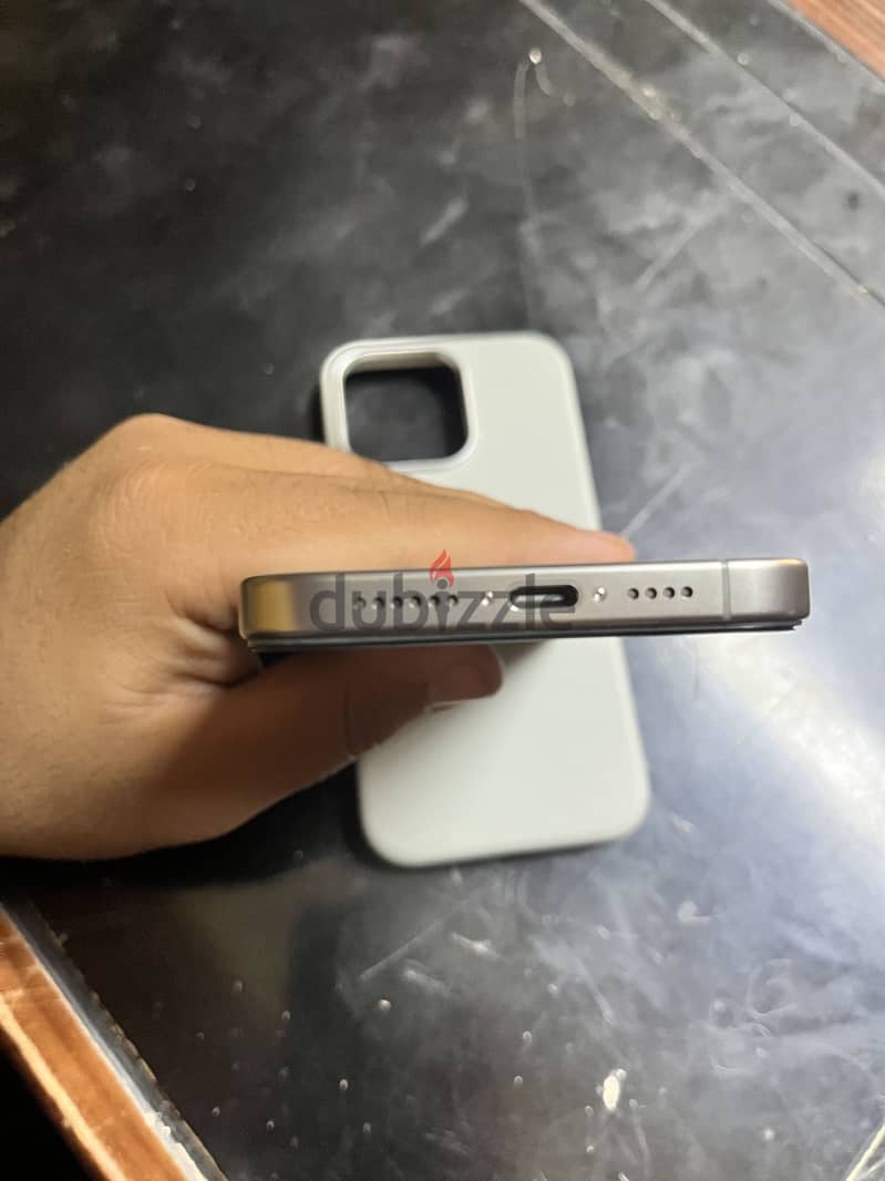 Apple - iPhone 15 Pro Max 3