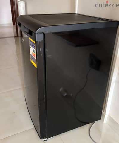 مينى بار ثلاجة صغيرة بيكو للبيع استخدام خفيف