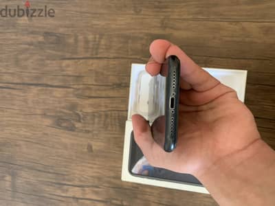 Apple - iPhone XR