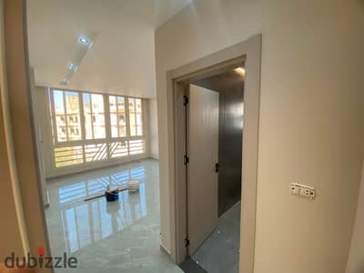 Apartment for rent unfurnished in Sheikh Zayed District 16