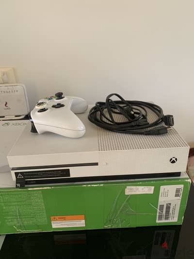 Xbox 1s 500GB Like New
