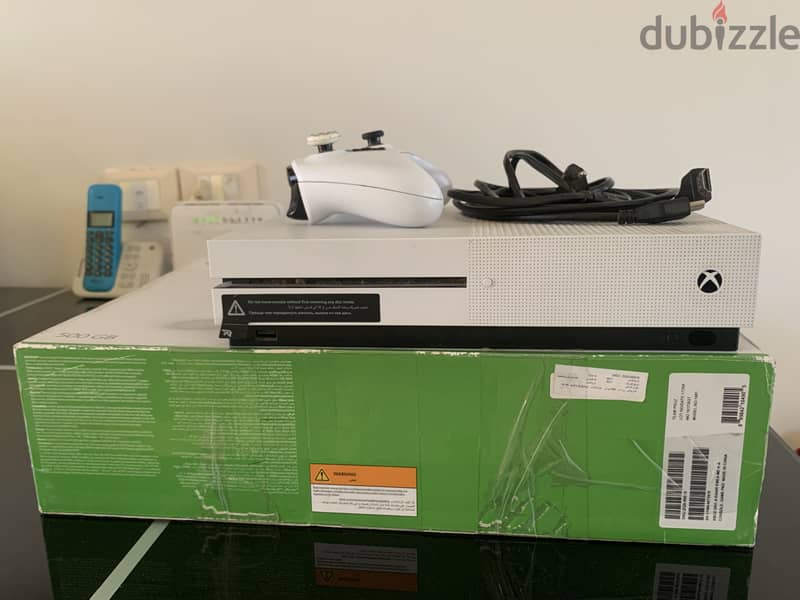 Xbox 1s 500GB Like New 3