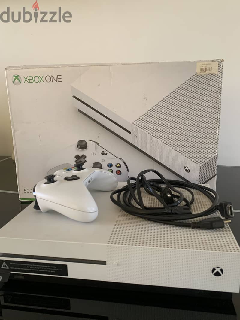 Xbox 1s 500GB Like New 4