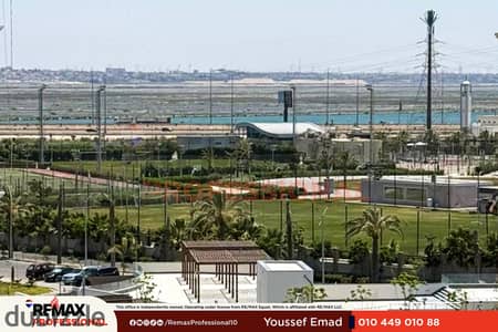 موقع مميز اقل سعر على النادى مباشرة شقة للبيع فى اليكس ويست