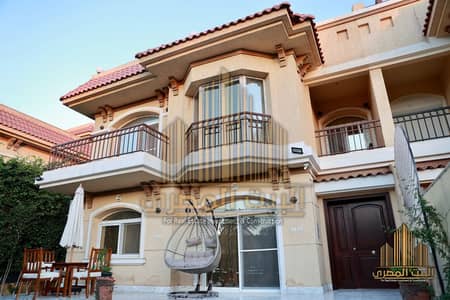 Furnished villa for rent in Madinaty (Model I Classic), featuring hotel-style furnishings and located next to South Park.