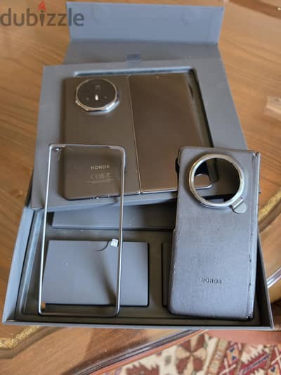 Honor Magic V3